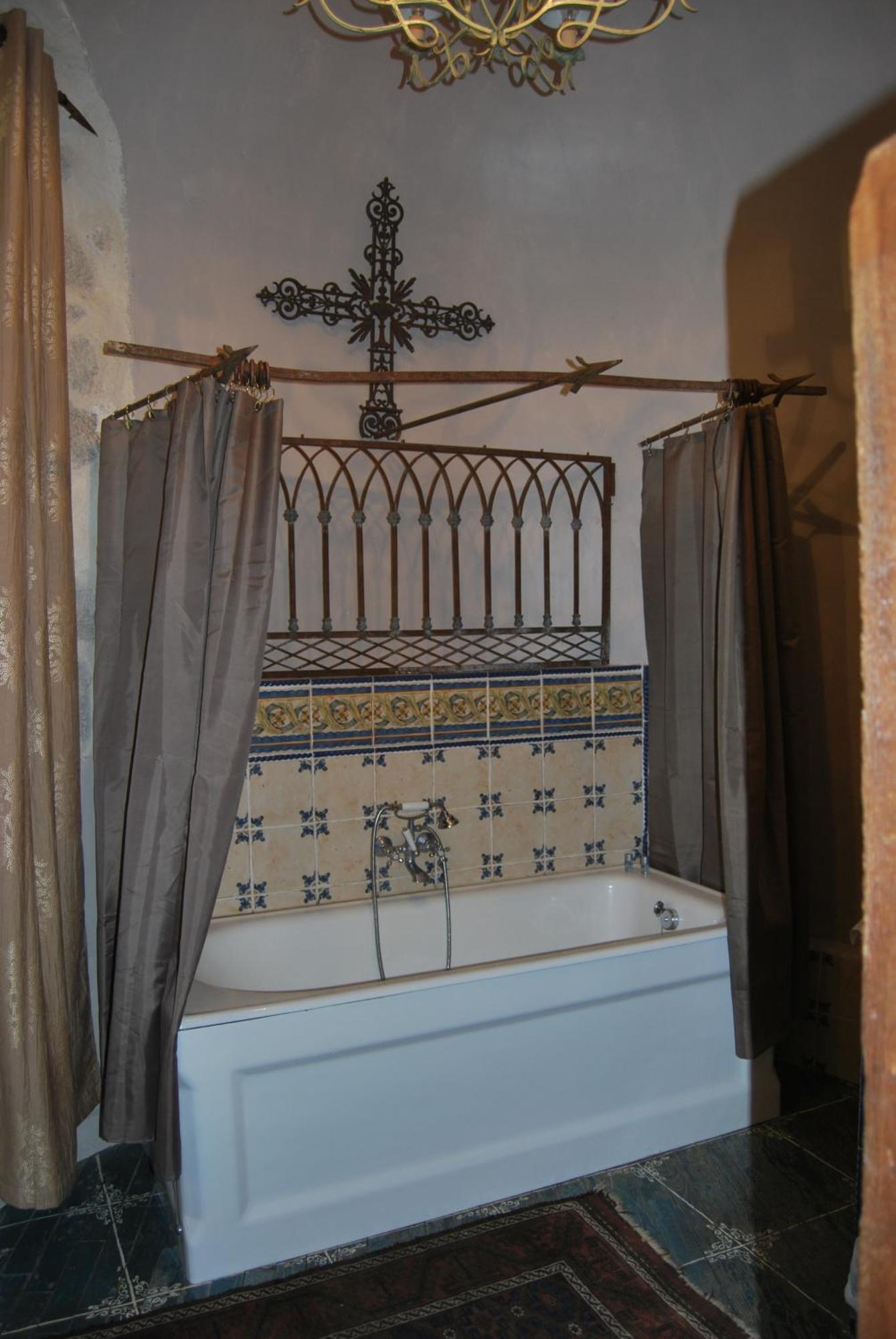 Chateau De Chantelauze Olliergues Zimmer foto