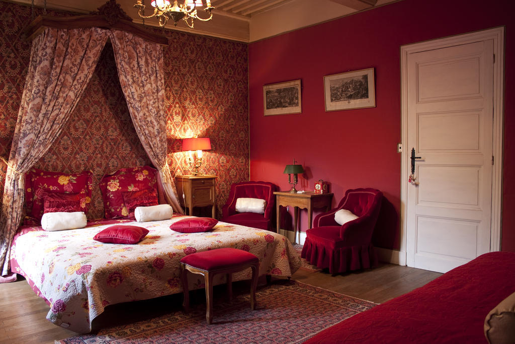 Chateau De Chantelauze Olliergues Zimmer foto